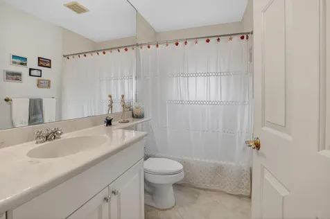 5217 Glenville Drive Boynton Beach FL 33437