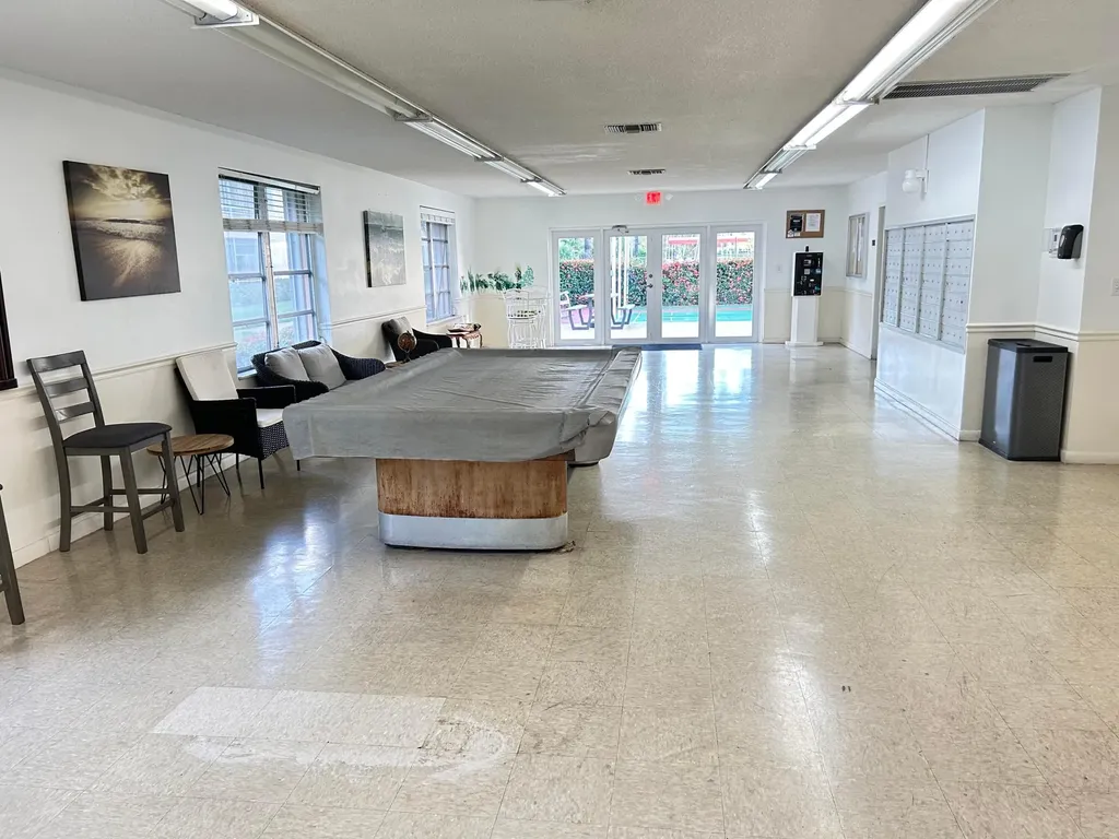 4500 N Federal Highway Lighthouse Point FL 33064