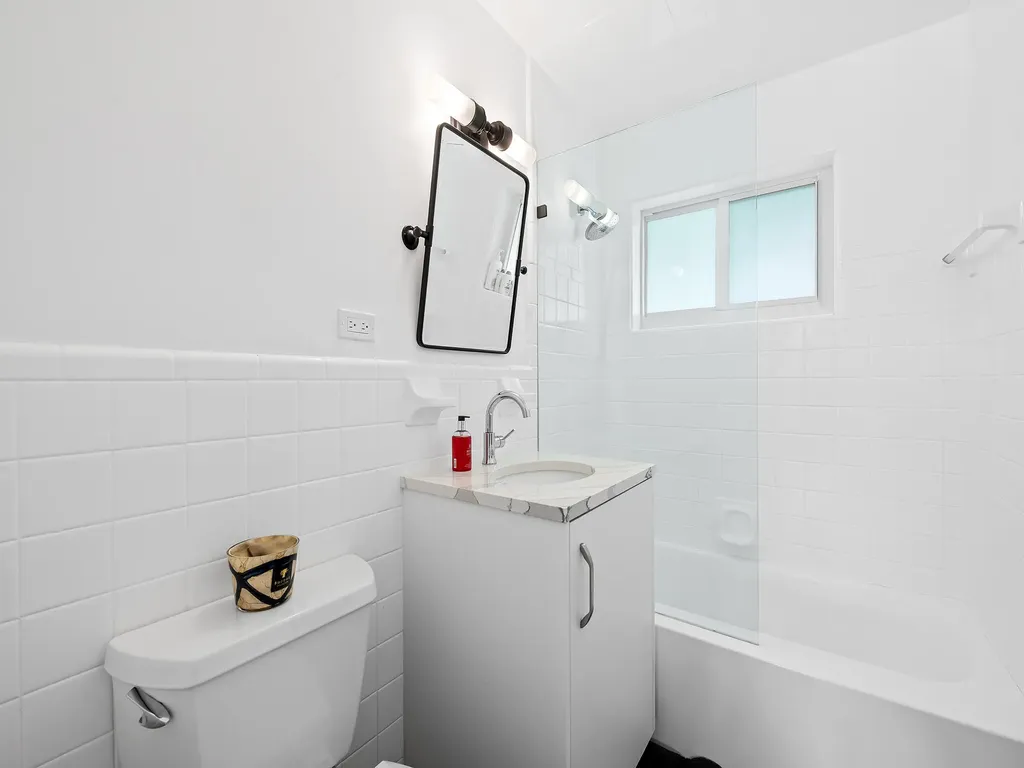 2421 NE 50th Street Lighthouse Point FL 33064