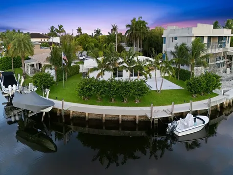 2421 NE 50th Street Lighthouse Point FL 33064