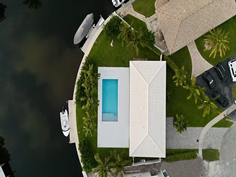 2421 NE 50th Street Lighthouse Point FL 33064