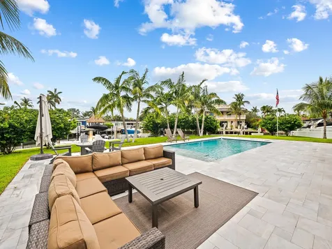 2421 NE 50th Street Lighthouse Point FL 33064