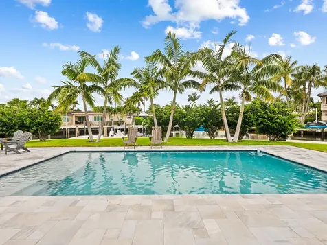 2421 NE 50th Street Lighthouse Point FL 33064