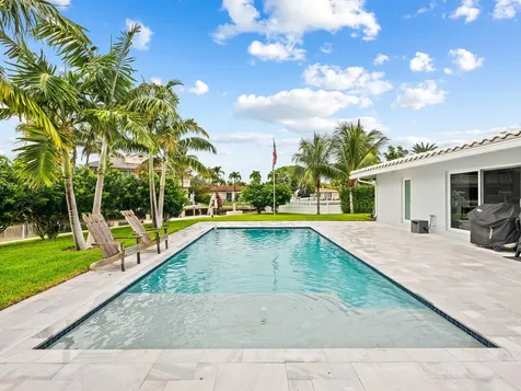 2421 NE 50th Street Lighthouse Point FL 33064