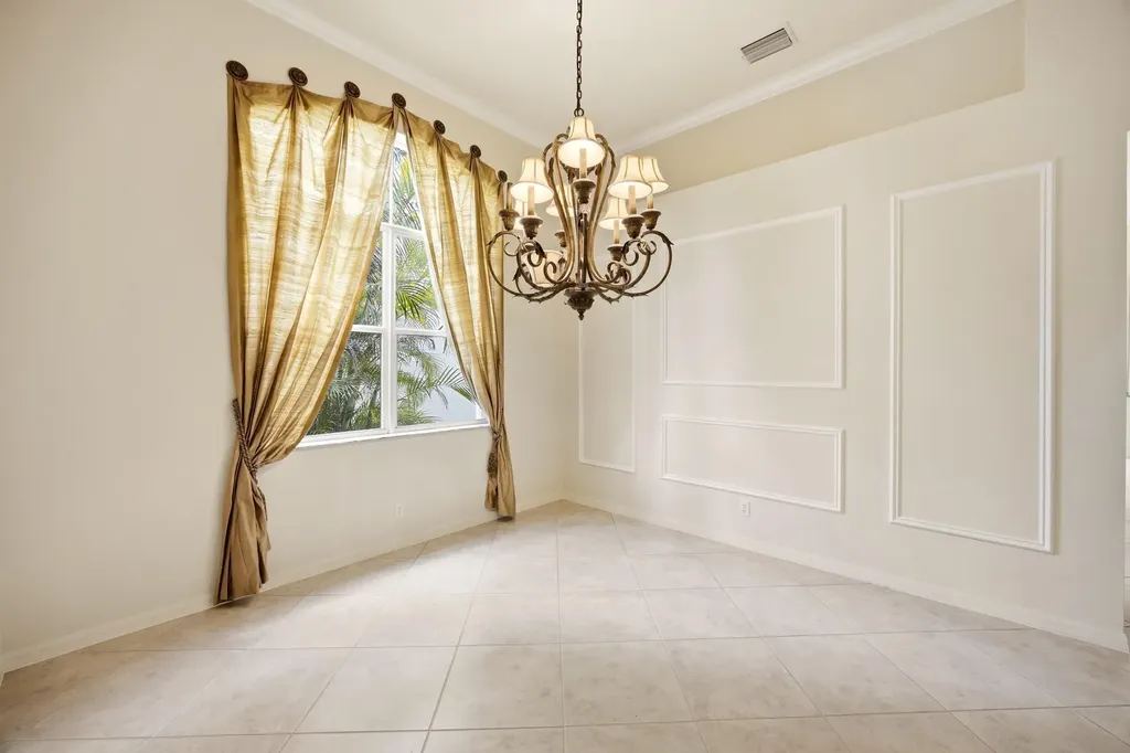 195 Sedona Way Palm Beach Gardens FL 33418