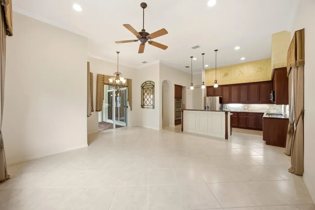 195 Sedona Way Palm Beach Gardens FL 33418