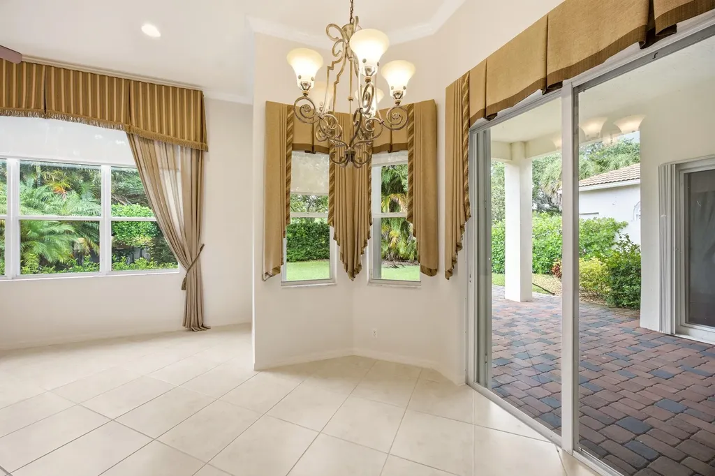 195 Sedona Way Palm Beach Gardens FL 33418