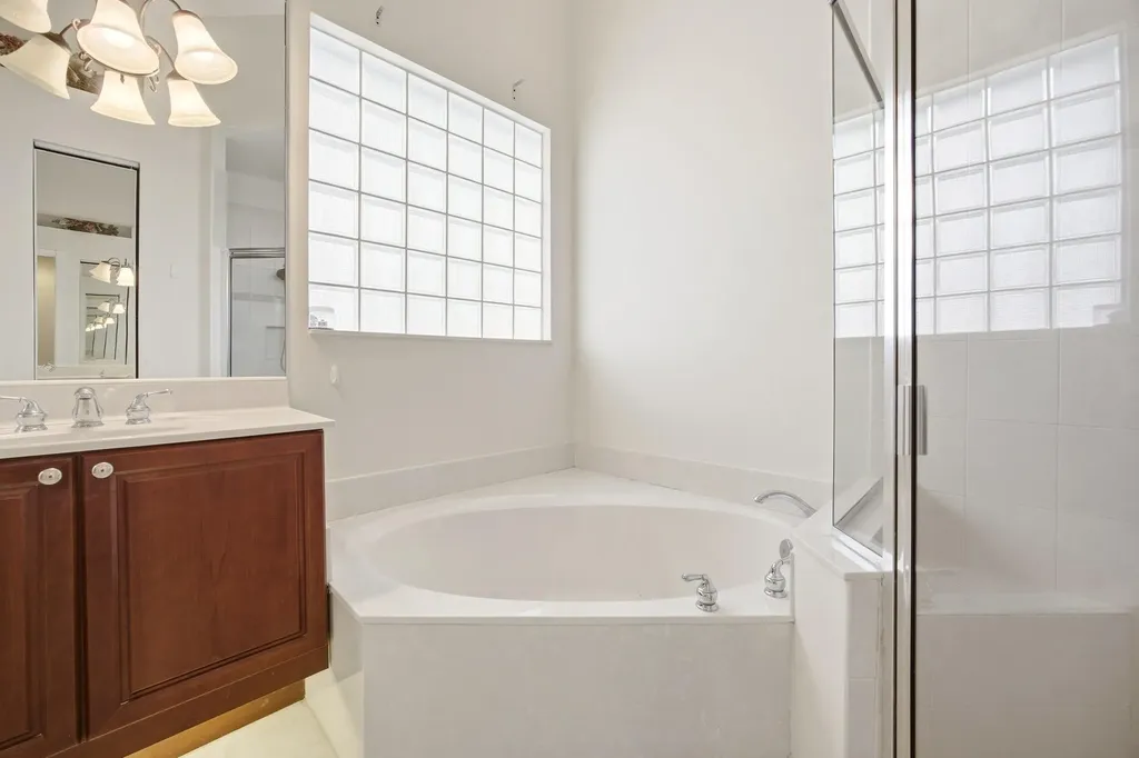 195 Sedona Way Palm Beach Gardens FL 33418