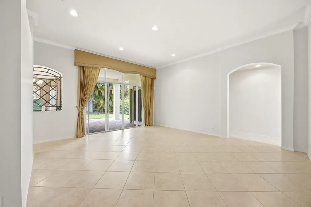 195 Sedona Way Palm Beach Gardens FL 33418