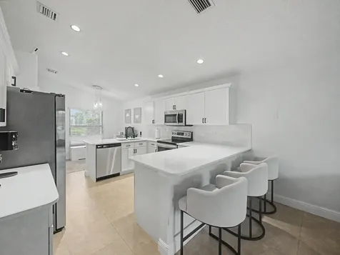6244 Grand Cypress Circle Lake Worth FL 33463
