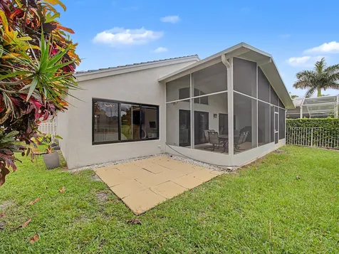 6244 Grand Cypress Circle Lake Worth FL 33463