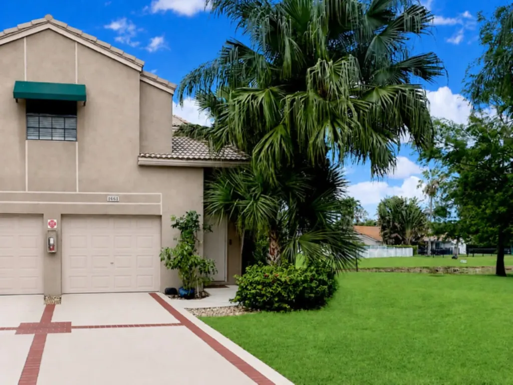 1661 Cypress Pointe Drive Coral Springs FL 33071