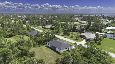 15245 Brainbridge Circle Port Charlotte FL 33981