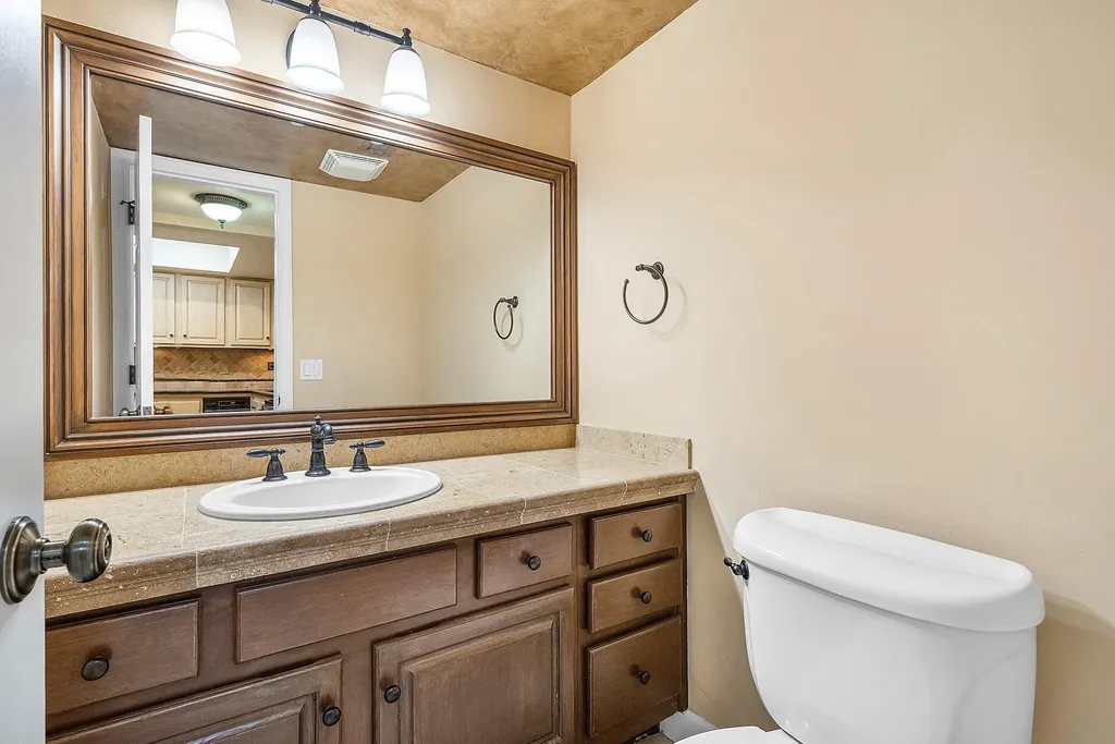 5664 Santiago Circle Boca Raton FL 33433