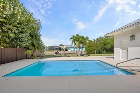 401 Center Street Jupiter FL 33458