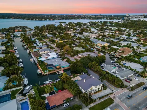 401 Center Street Jupiter FL 33458