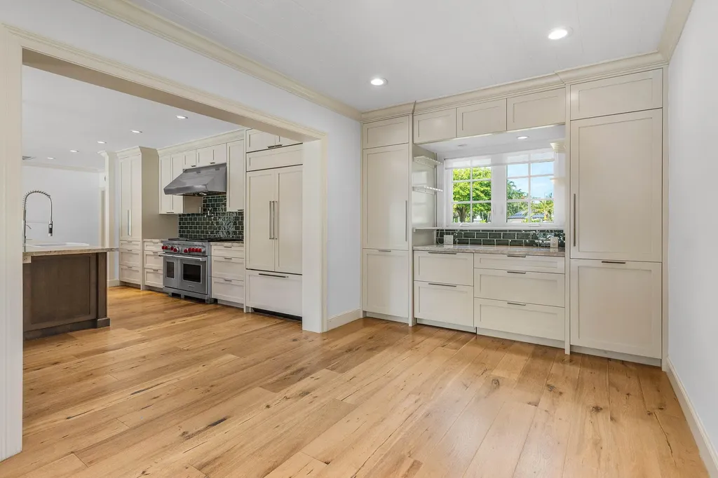 1103 NW 6th Avenue Delray Beach FL 33444