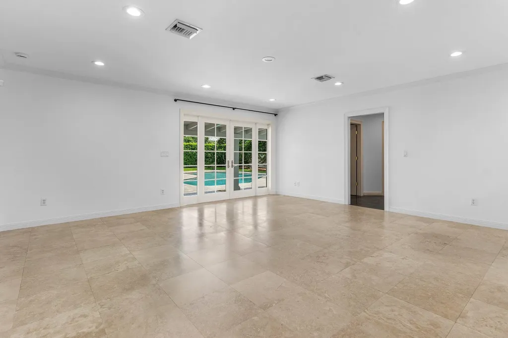 1103 NW 6th Avenue Delray Beach FL 33444