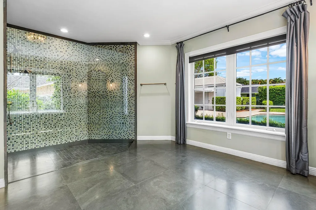 1103 NW 6th Avenue Delray Beach FL 33444