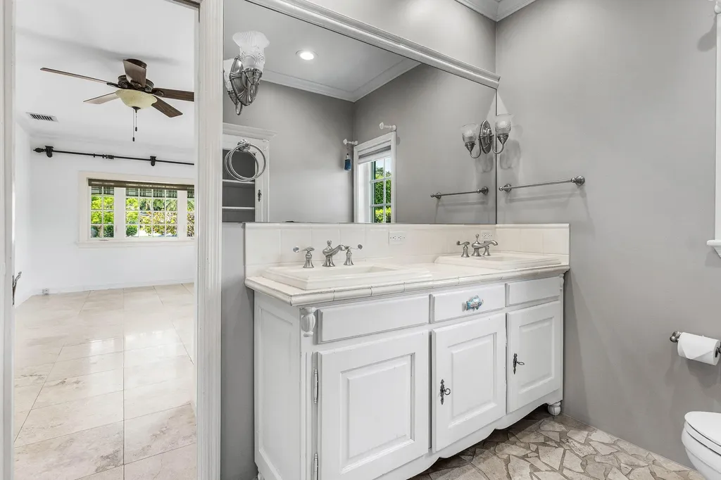1103 NW 6th Avenue Delray Beach FL 33444