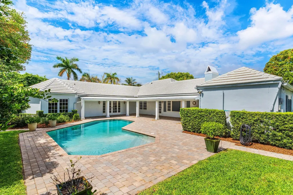 1103 NW 6th Avenue Delray Beach FL 33444