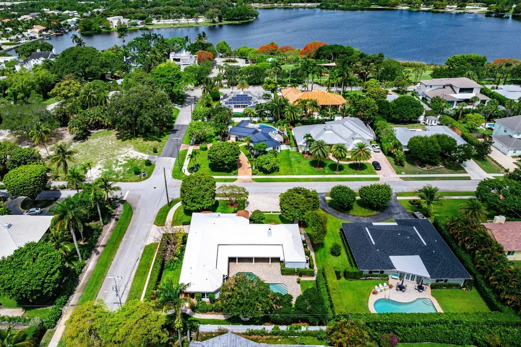 1103 NW 6th Avenue Delray Beach FL 33444