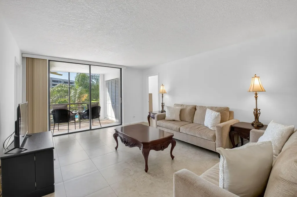 555 Banyan Tree Lane Delray Beach FL 33483
