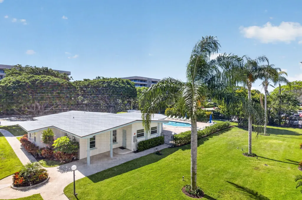 555 Banyan Tree Lane Delray Beach FL 33483