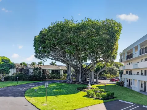 555 Banyan Tree Lane Delray Beach FL 33483