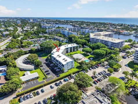 555 Banyan Tree Lane Delray Beach FL 33483