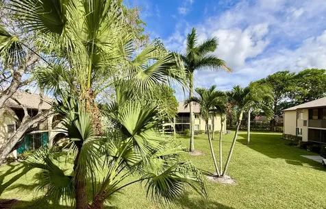 301 Pine Ridge Circle Greenacres FL 33463