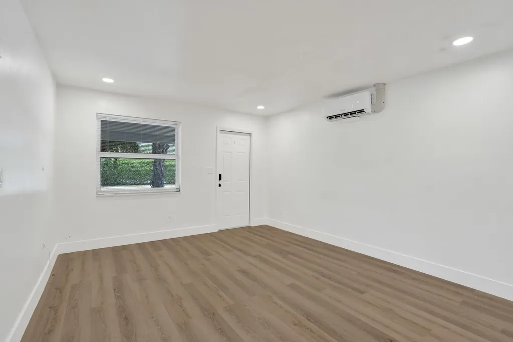 2018 NE 15th Street Fort Lauderdale FL 33304