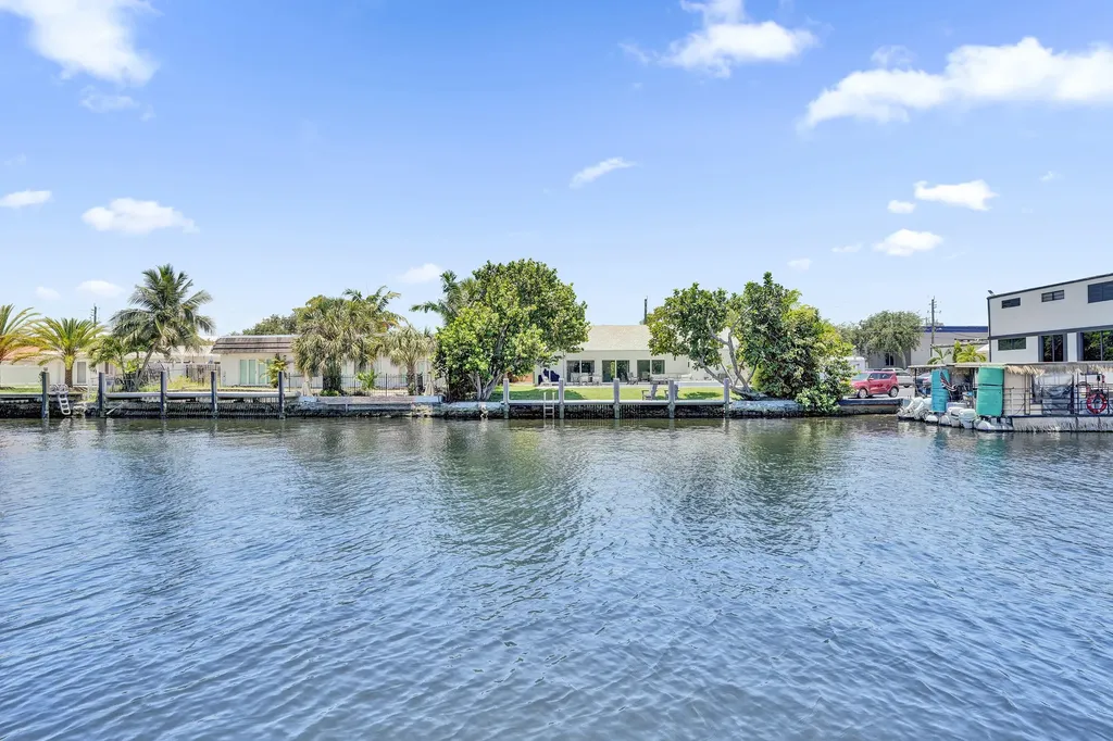 2018 NE 15th Street Fort Lauderdale FL 33304