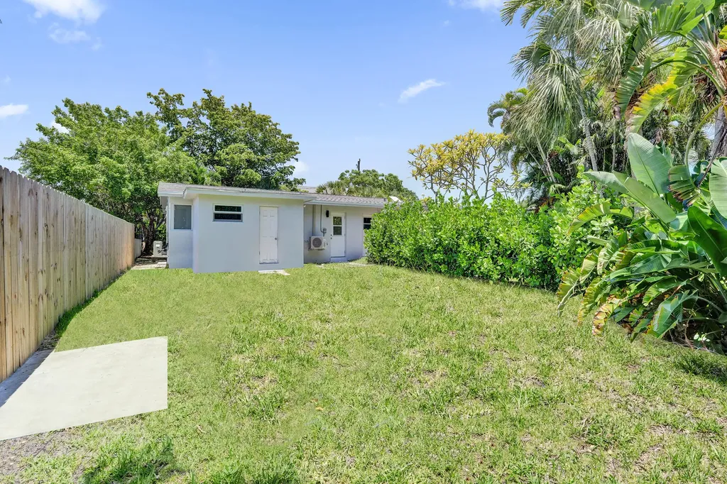 2018 NE 15th Street Fort Lauderdale FL 33304