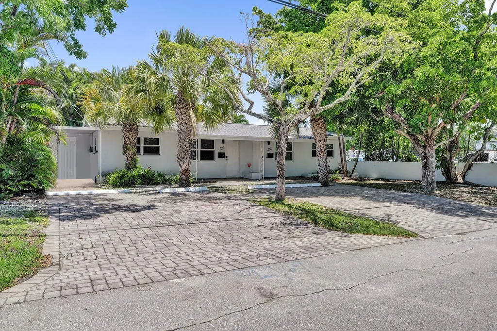 2018 NE 15th Street Fort Lauderdale FL 33304