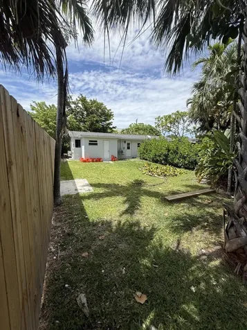 2018 NE 15th Street Fort Lauderdale FL 33304