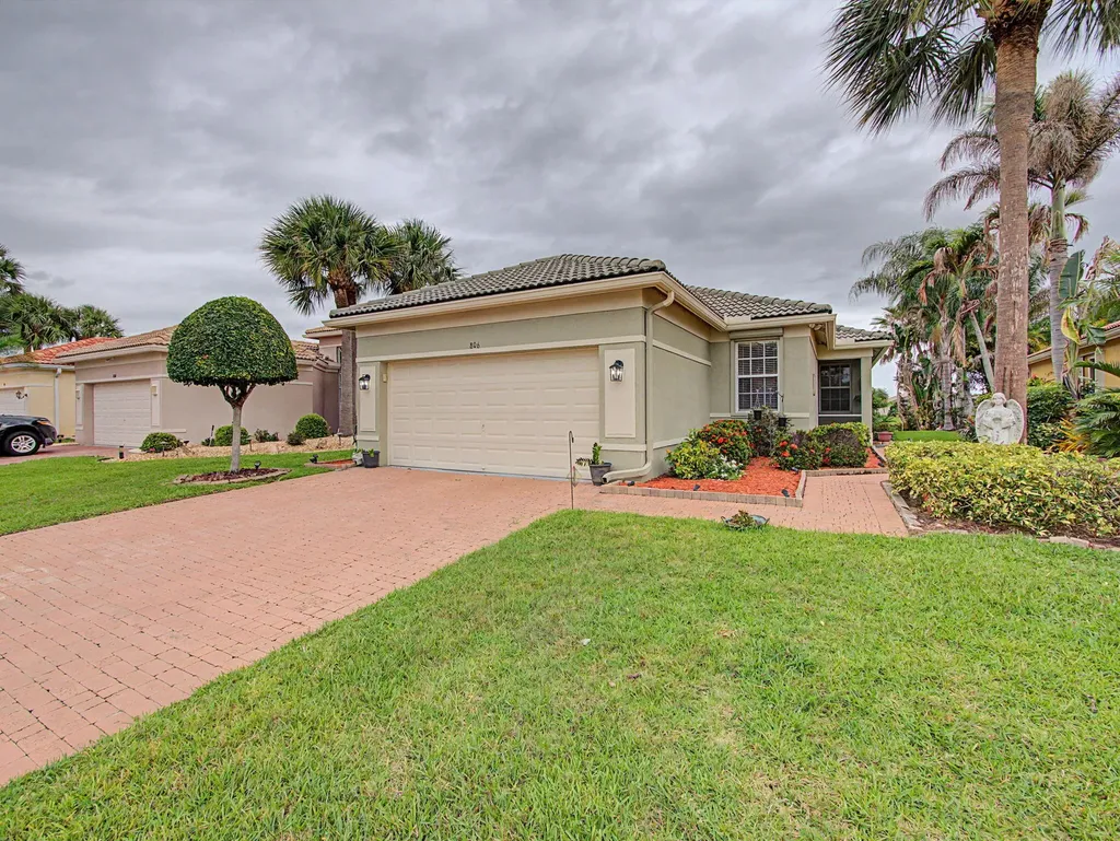 806 NW Rutherford Court Port St Lucie FL 34983
