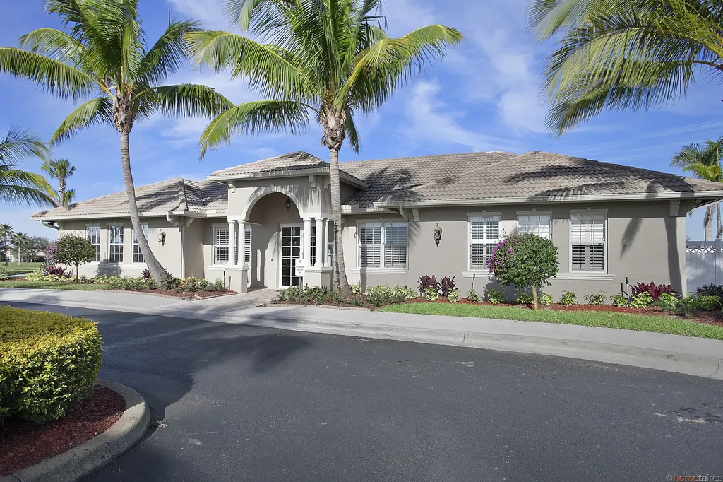 806 NW Rutherford Court Port St Lucie FL 34983