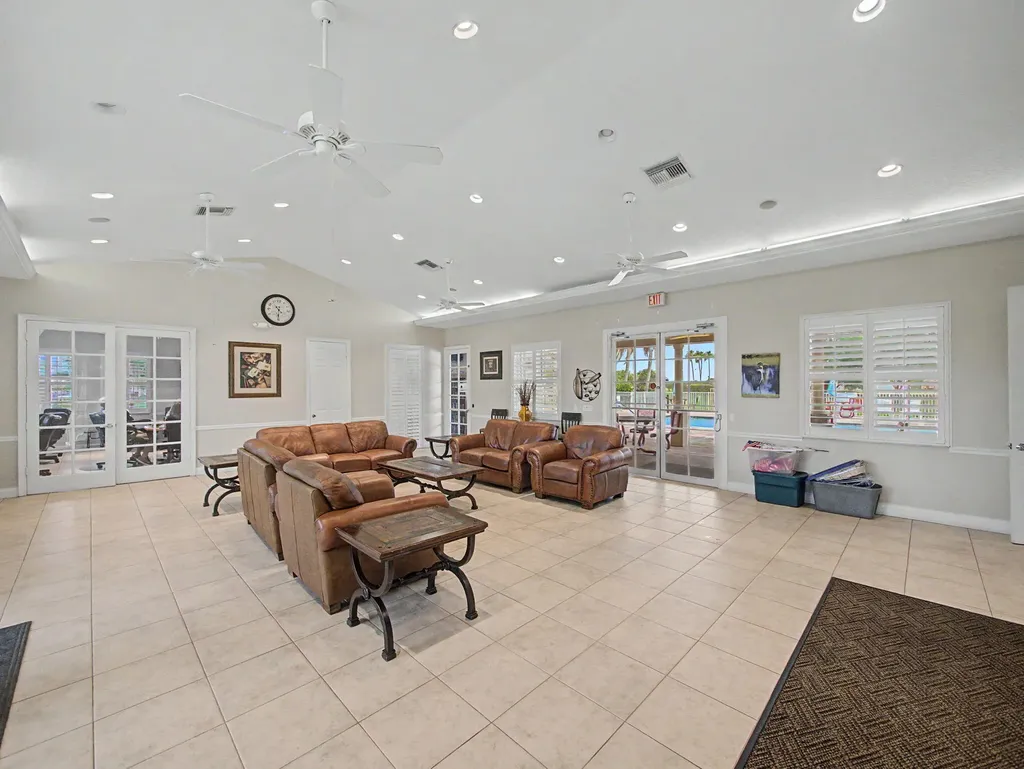 806 NW Rutherford Court Port St Lucie FL 34983