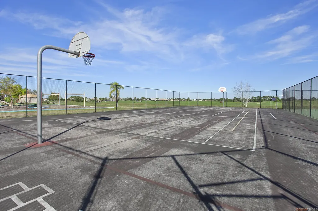 806 NW Rutherford Court Port St Lucie FL 34983