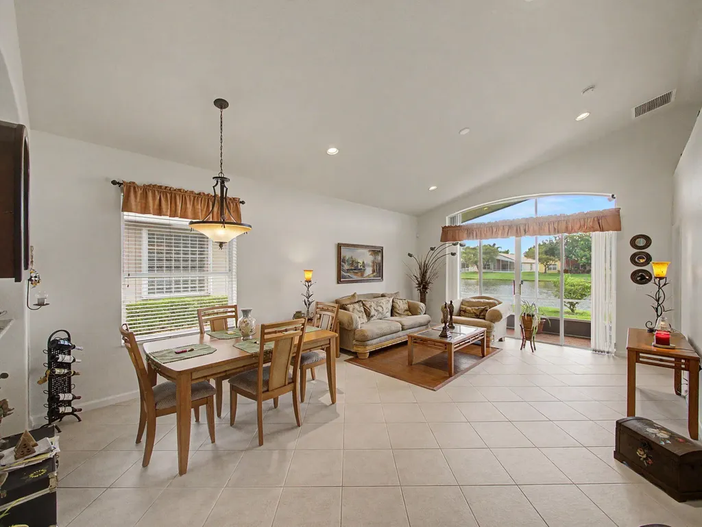 806 NW Rutherford Court Port St Lucie FL 34983