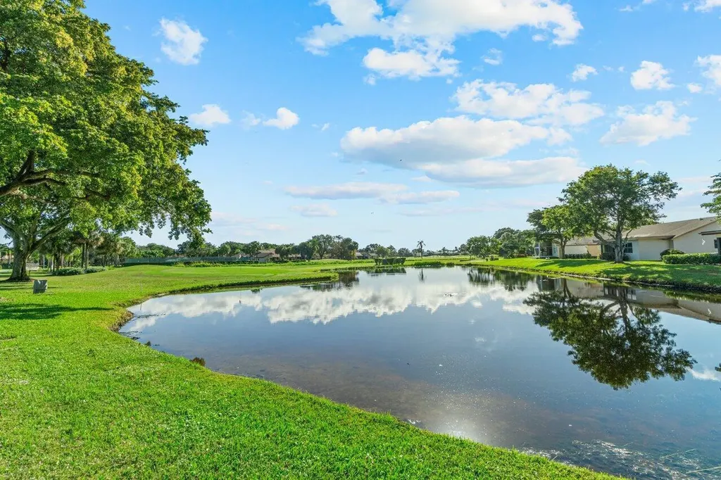 5605 Forest Oaks Terrace Delray Beach FL 33484