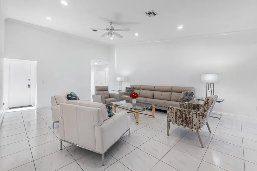 5605 Forest Oaks Terrace Delray Beach FL 33484
