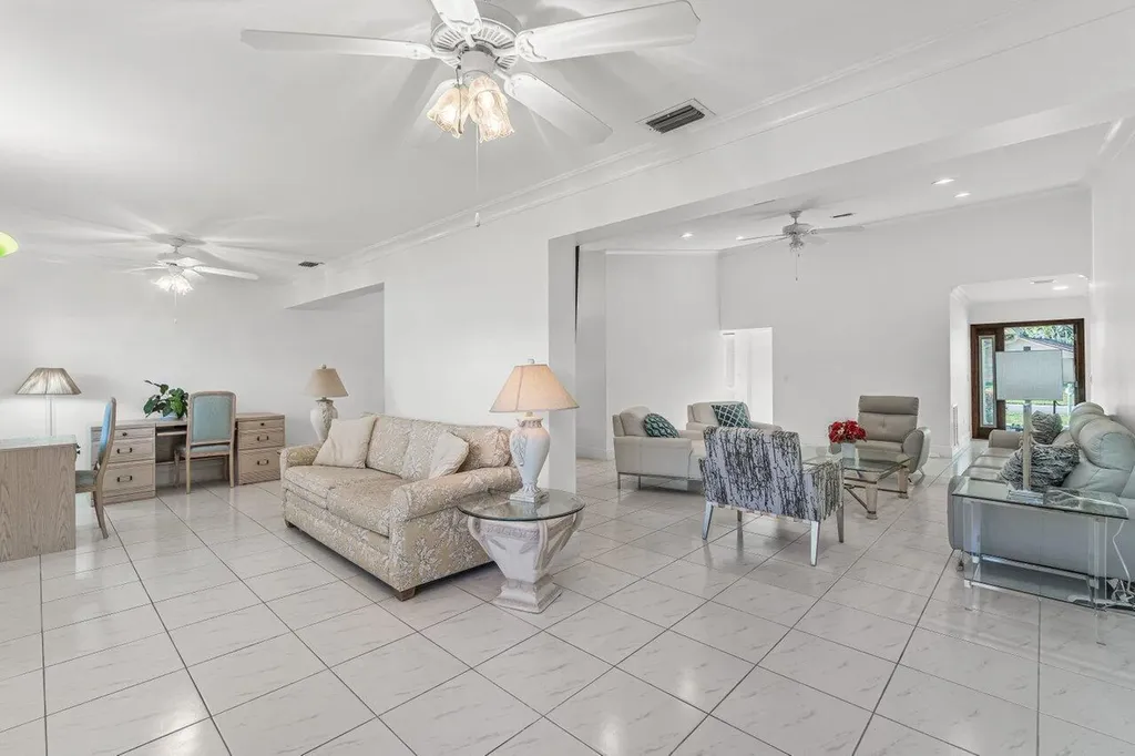 5605 Forest Oaks Terrace Delray Beach FL 33484