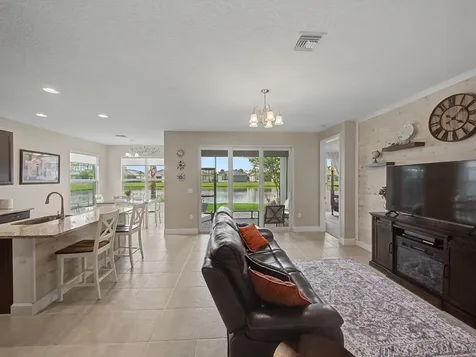 11403 SW Carlisle Crossing Avenue Port St Lucie FL 34987