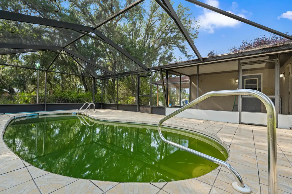 2907 N Lancaster Road Avon Park FL 33825