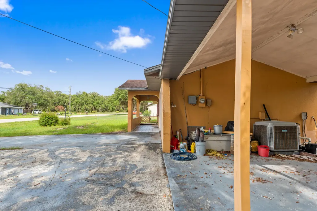 2907 N Lancaster Road Avon Park FL 33825