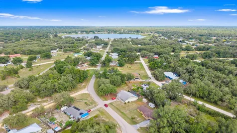 2907 N Lancaster Road Avon Park FL 33825