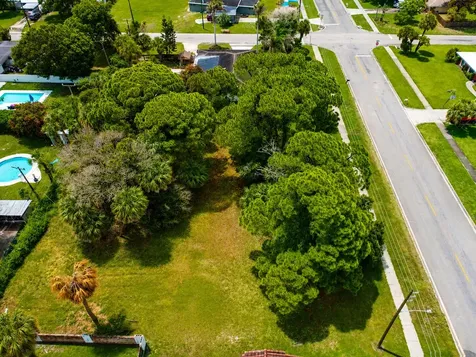 1006 Grandview Boulevard Fort Pierce FL 34982