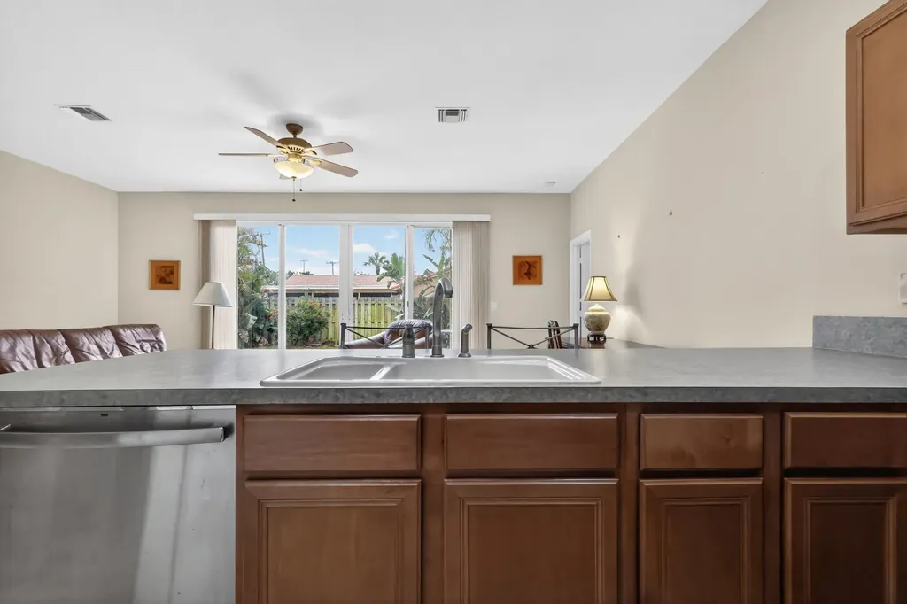 1701 Carson Avenue Lake Worth Beach FL 33460